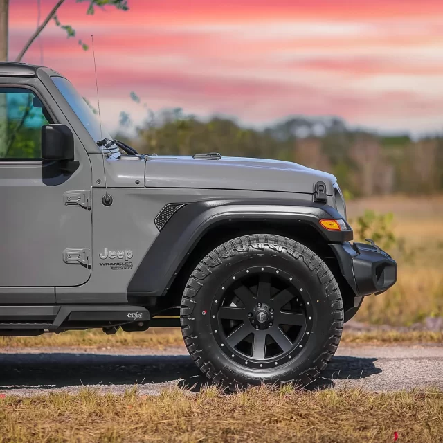 For the best overall performance, trust the RBP Repulsor R/T rugged-terrain tire 💪

#rbp #rbptire #rbptires #offroad #offroadtire #mudterrain #roughterrain #extremeterrain #mt #rt #xt #mudtire #overland #overlandtire #jeep #jeepjl #jeepwrangler #wranger #jeepnation