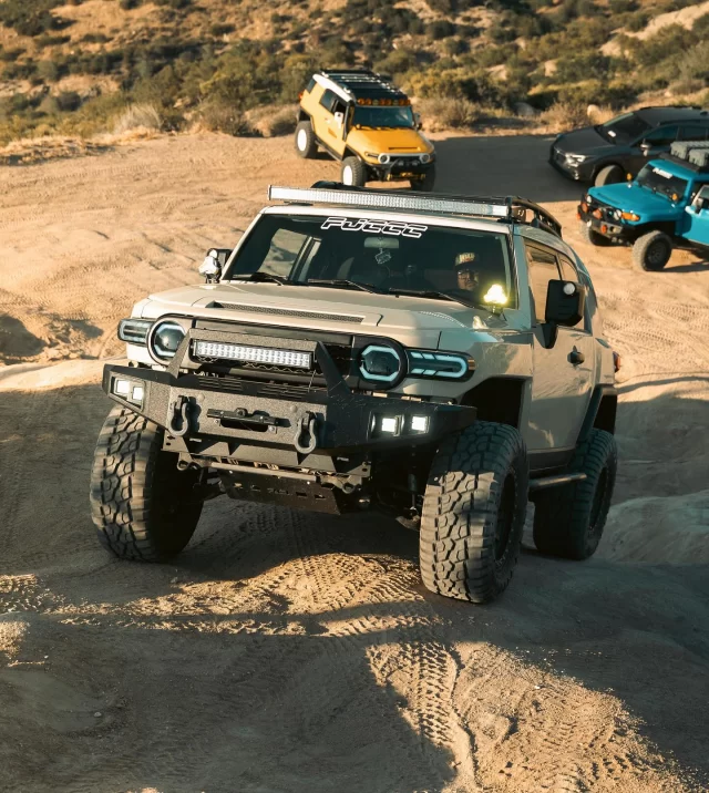 @sandstorm.rhino making it look easy 🦏

#rbp #rbptire #rbptires #offroad #offroadtire #mudterrain #roughterrain #extremeterrain #mt #rt #xt #mudtire #overland #overlandtire