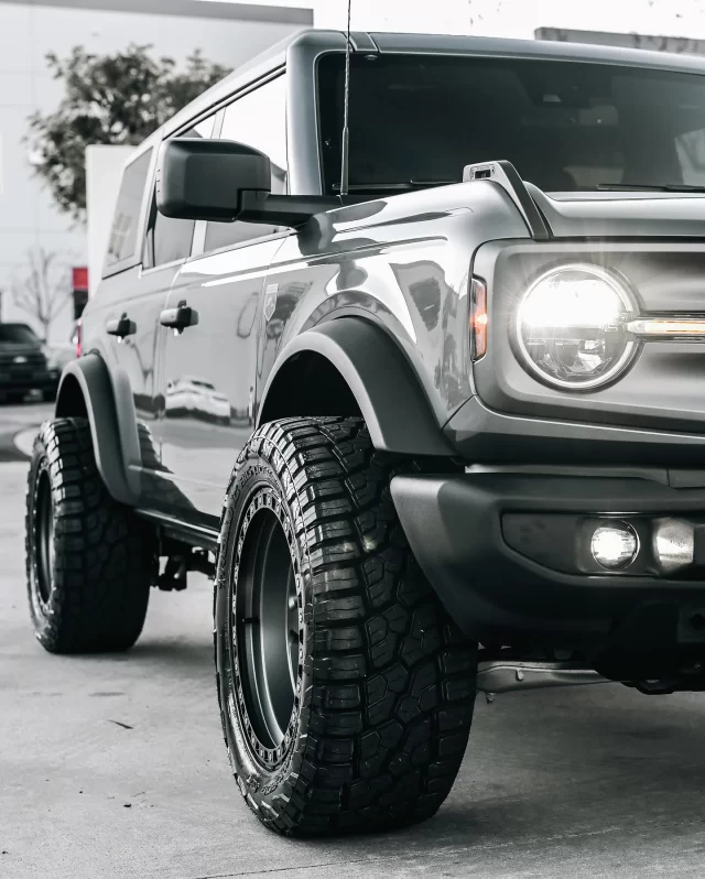 RBP Repulsor R/T Tires to complete the rugged and functional look on the Ford Bronco by @audiocityusa 

#rbp #rbptire #rbptires #offroad #offroadtire #mudterrain #roughterrain #extremeterrain #mt #rt #xt #mudtire #overland #overlandtire