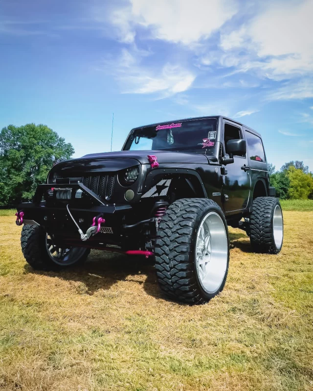 @hallie3.8 Jeep Wrangler JK looking MEAN on a set of RBP Repulsor M/T 👿

#rbp #rbptire #rbptires #offroad #offroadtire #mudterrain #roughterrain #extremeterrain #mt #rt #xt #mudtire #overland #overlandtire